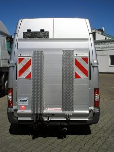 Ladebordwand am Transporter